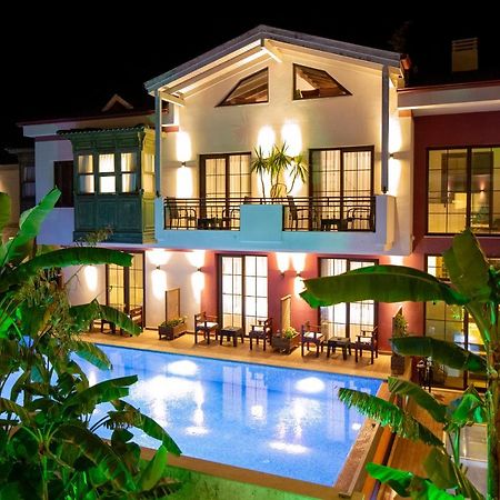 Cesmekes Otel Çeşme Exterior photo