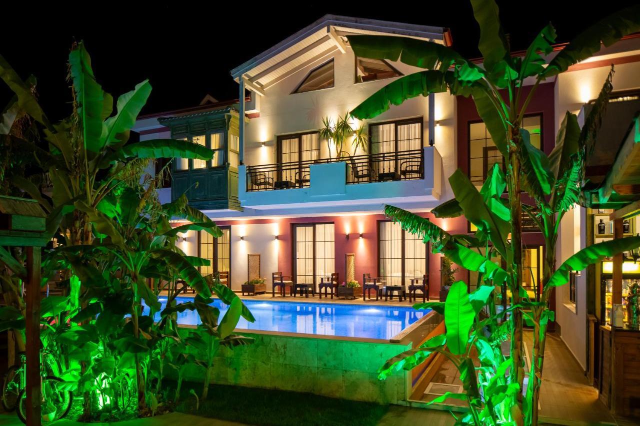 Cesmekes Otel Çeşme Exterior photo